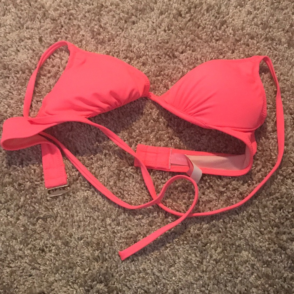 NWOT Victoria secret bikini top